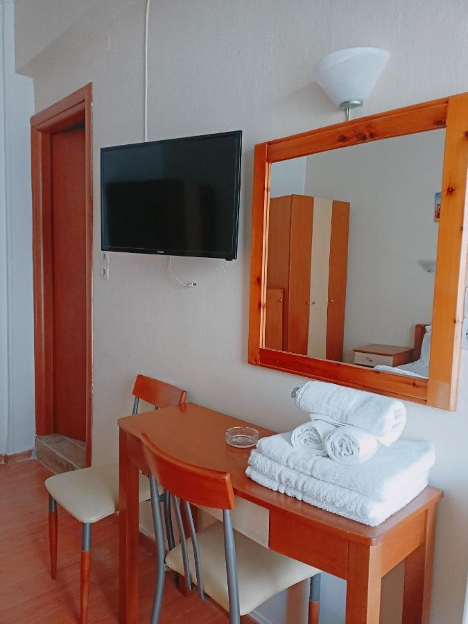 Efstratios Hotel Loutra Edipsou  Exterior photo